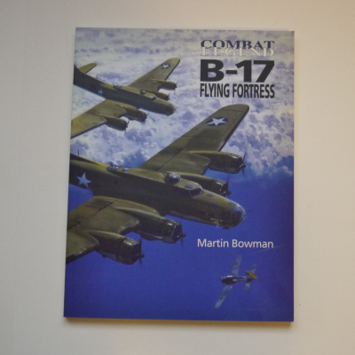 B-17 Flying Fortress -Cmbt Leg (Combat Legends)